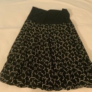 Pull on reversible skirt